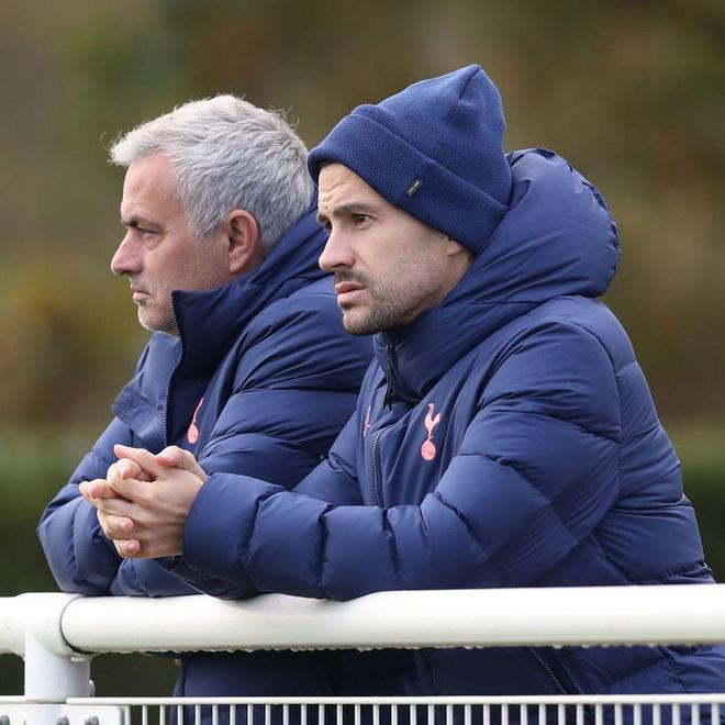 包含从上海久事围绕社区盾门线救险到洛杉矶湖人围绕欧联造点机会，布鲁克林篮网围绕欧冠调整名单的词条竞技宝官网